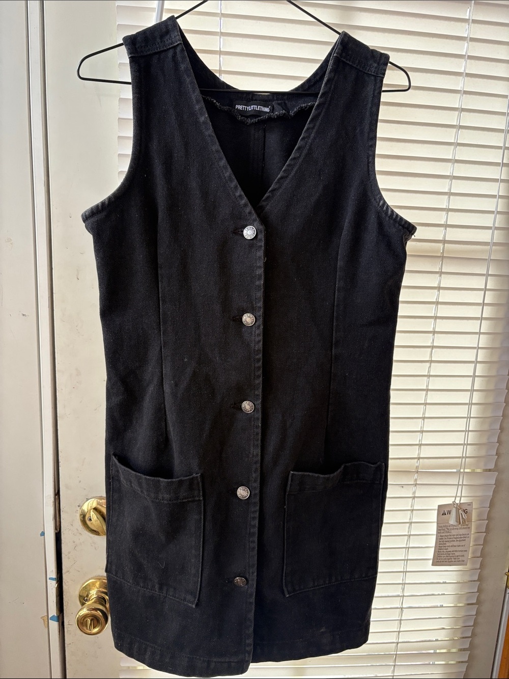 PrettyLittleThing Black Button-Front Sleeveless Pinafore Dress